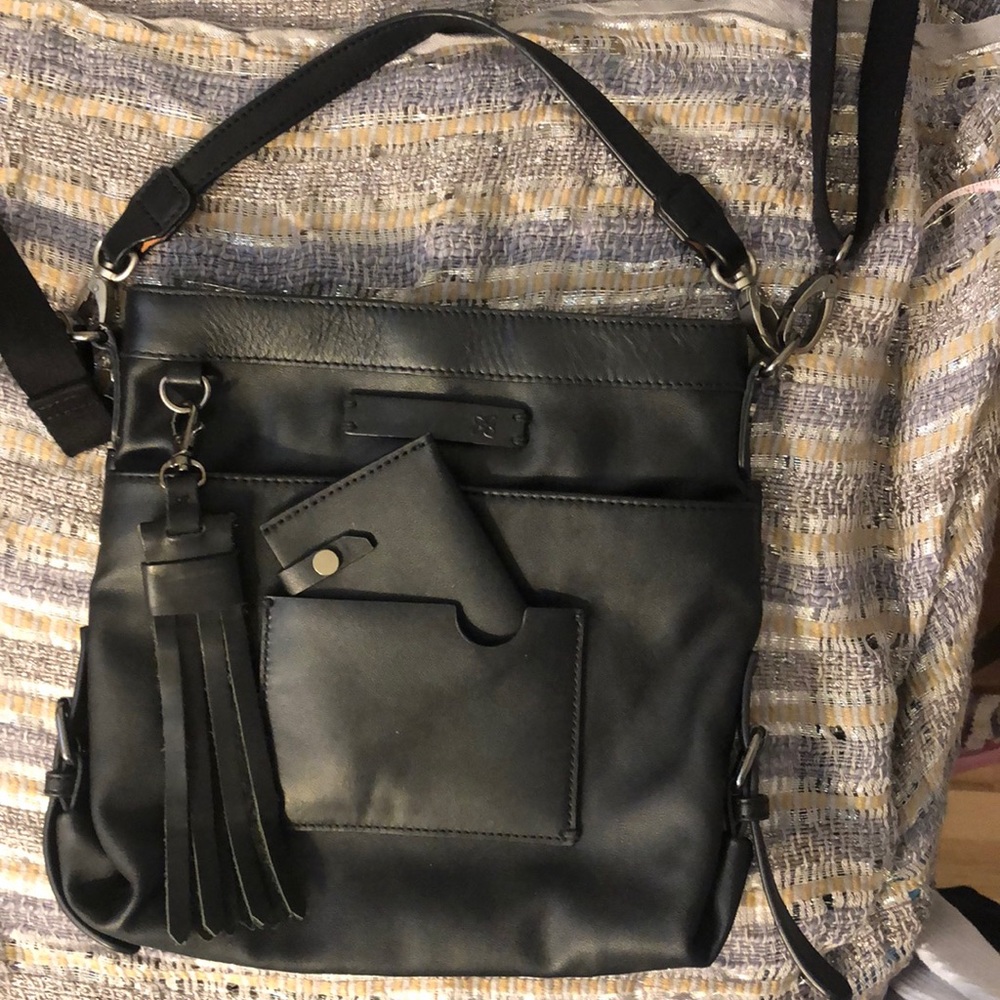 Black Sherpani Crossbody